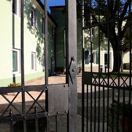 Bizjak L'Agriturismo Hotel Trieste Bagian luar foto