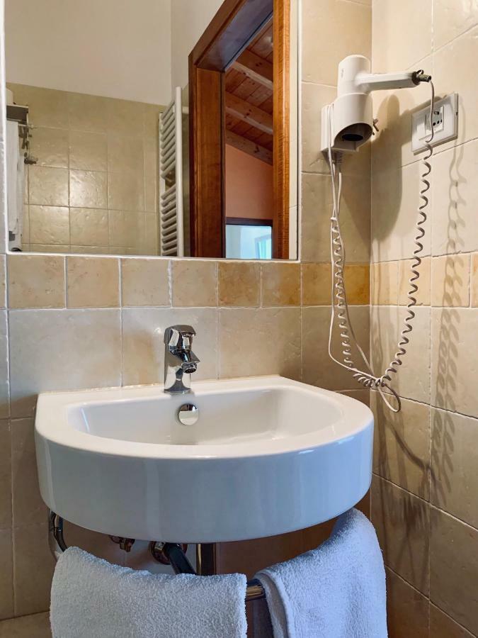 Bizjak L'Agriturismo Hotel Trieste Bagian luar foto