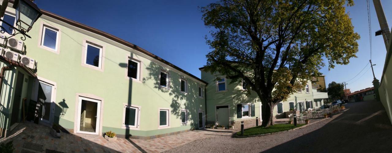 Bizjak L'Agriturismo Hotel Trieste Bagian luar foto