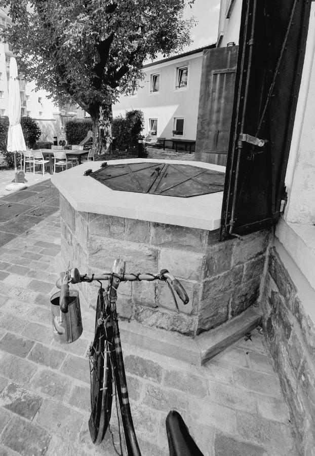 Bizjak L'Agriturismo Hotel Trieste Bagian luar foto